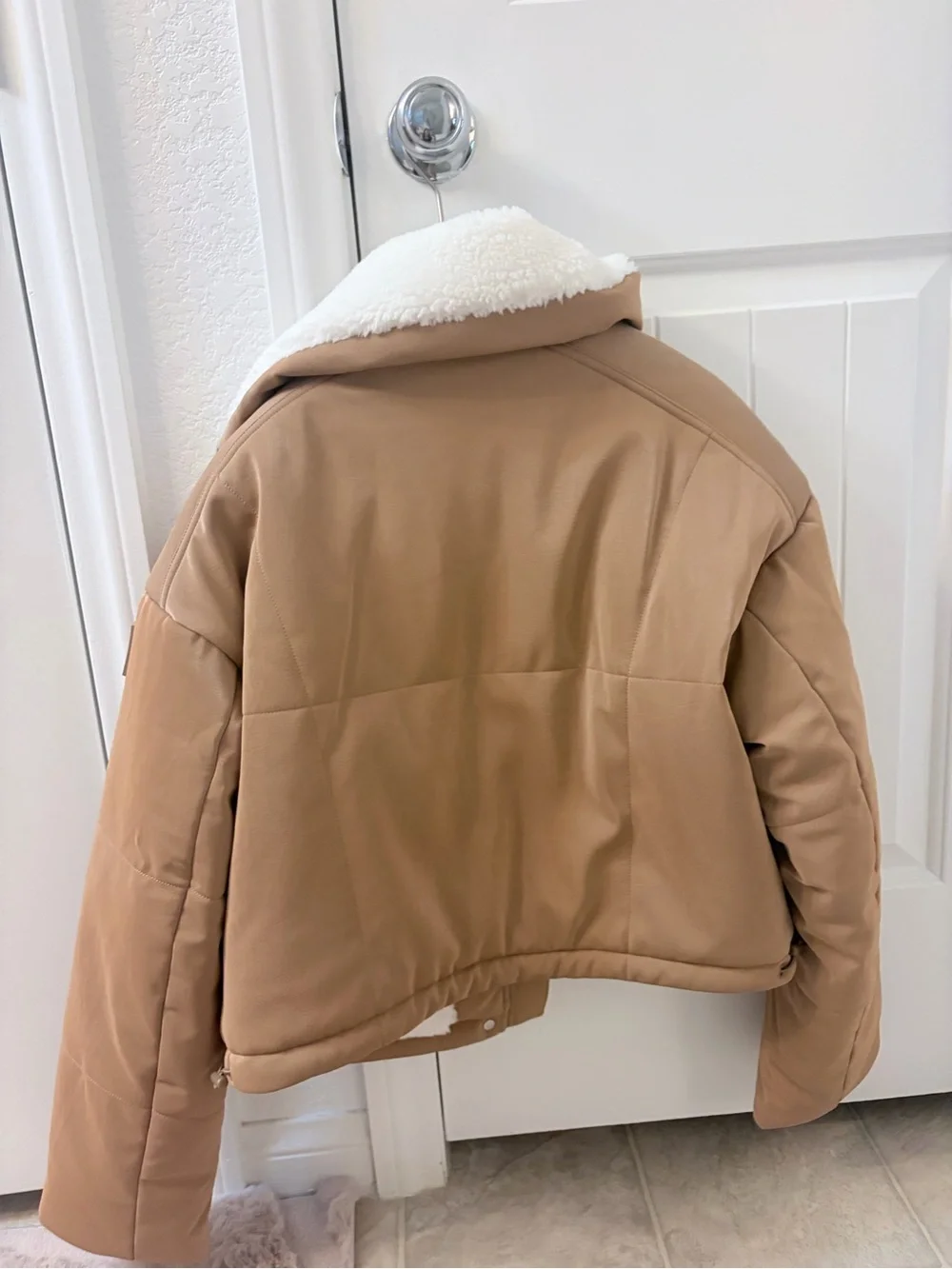 ALO Yoga Tan Puffer Jacket with White Sherpa Lining
